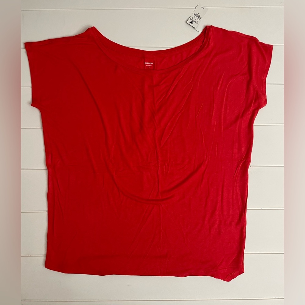 Express relaxed tee size M